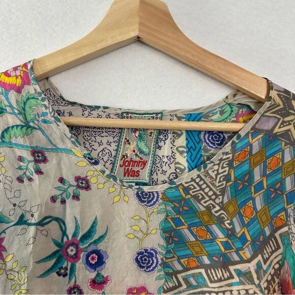Johnny Was Boho Floral Patchwork V-Neck Women Top Size XS - Picture 3 of 12